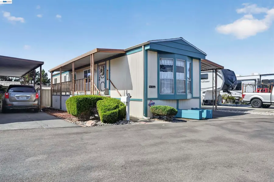 2100 Lewelling #28, San Leandro, CA 94579 - #2