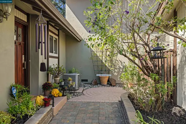 2001 Countrywood Ct, Walnut Creek, CA 94598