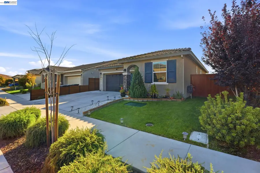 15195 Leland St, Lathrop, CA 95330 - #3