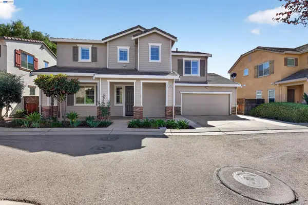 290 W Santa Clara Dr, Mountain House, CA 95391