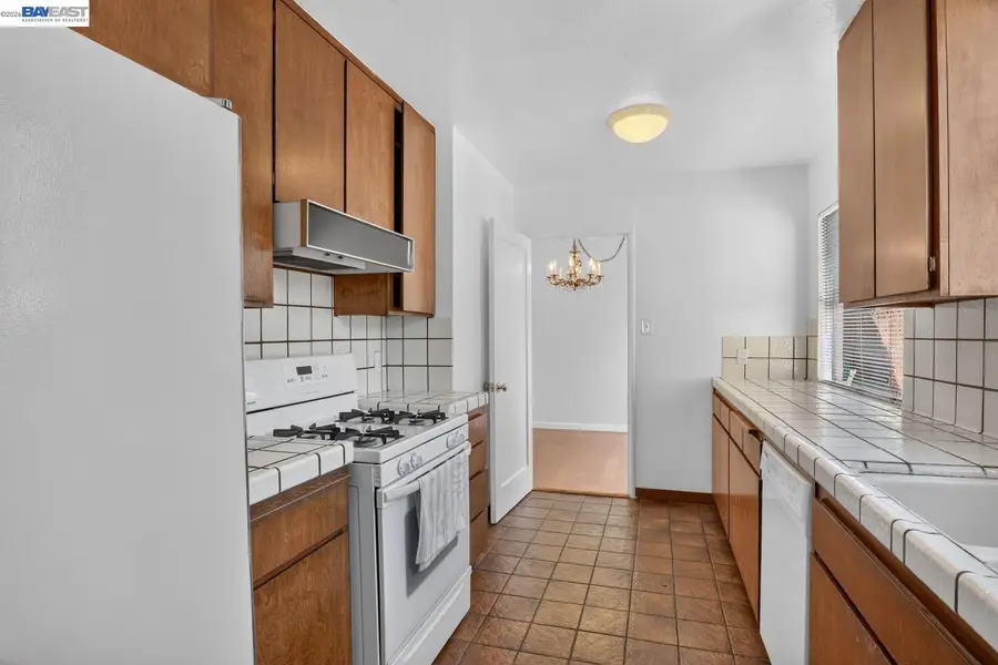1206 Purdue St, San Leandro, CA 94579 - #2