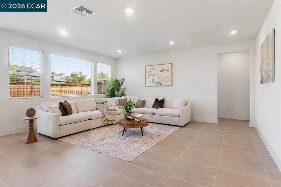 6738 Verbena St, Tracy, CA 95377 - #3