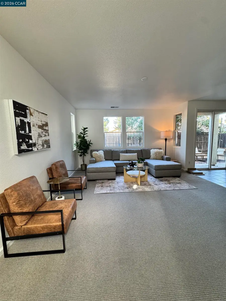 160 Summer Stroll Cir., Sacramento, CA 95823 - #3