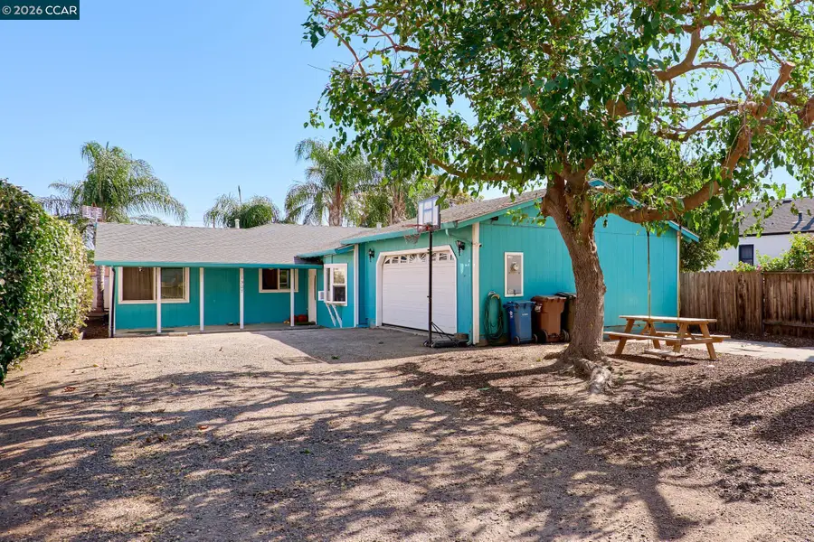 1307 D St, Antioch, CA 94509 - #2