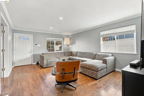 3980 Altamont Ave, Oakland, CA 94605