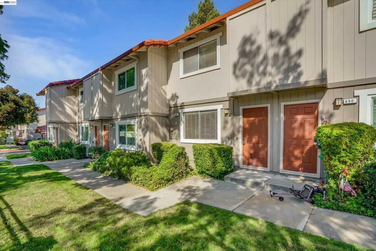 692 Concord, Pleasanton, CA 94566 - #1