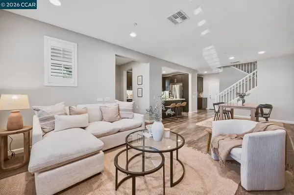 1601 3rd Ave #101, Walnut Creek, CA 94597