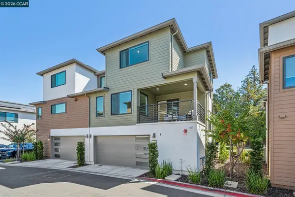 132 Pioneer Ave, Walnut Creek, CA 94597