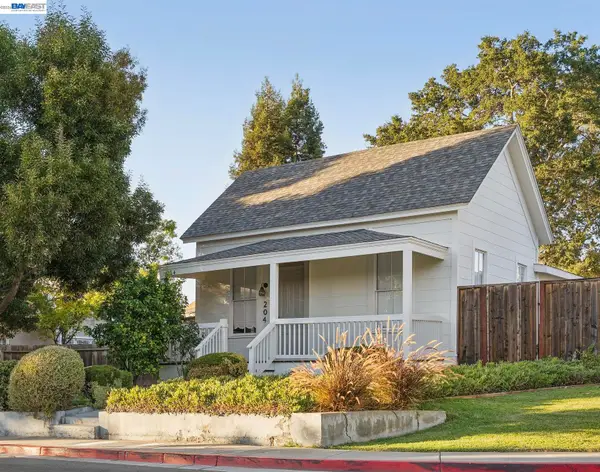 204 Kottinger Dr, Pleasanton, CA 94566