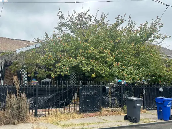 3432 Paxton Ave, Oakland, CA 94601