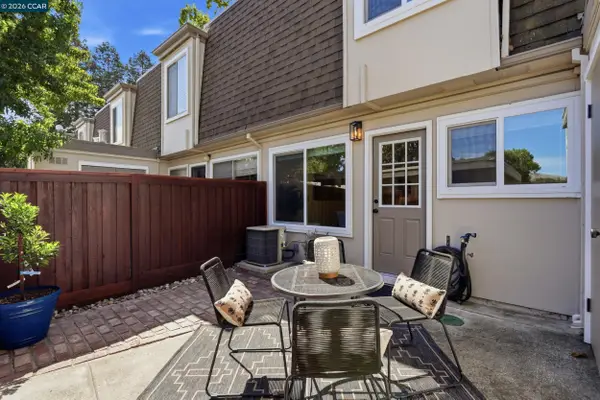 1571 Schenone Ct #A, Concord, CA 94521
