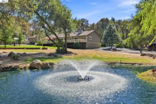 1644 Hidden Valley Ln, Auburn, CA 95602