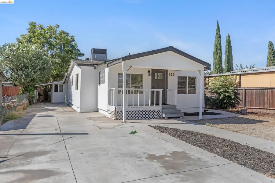 707 S Conejo Ave, Modesto, CA 95354 - #2