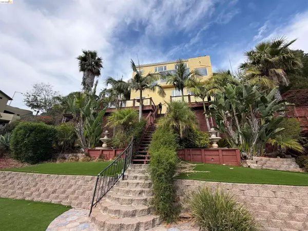 1160 Drury Rd, Berkeley, CA 94705