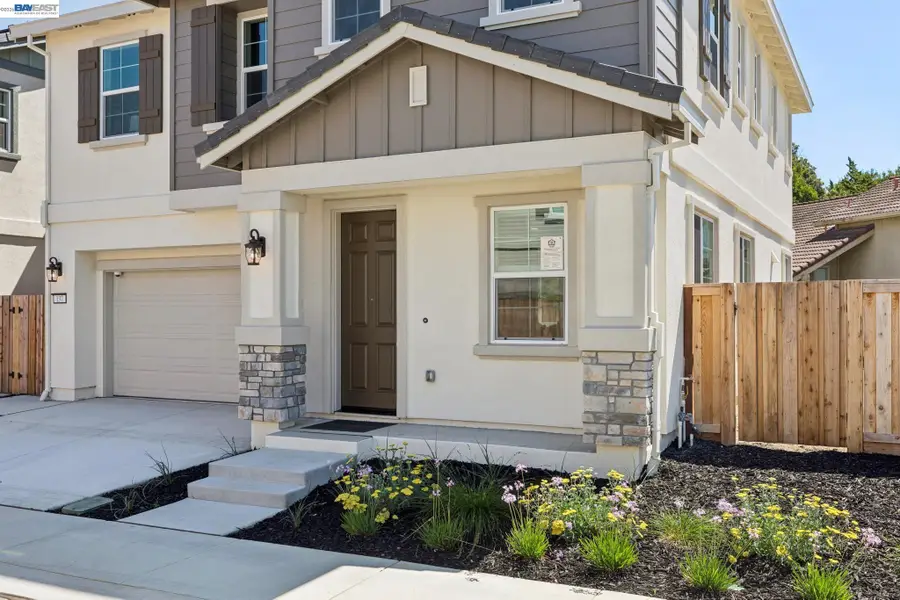 137 Creek View Cir, Fairfield, CA 94533 - #3