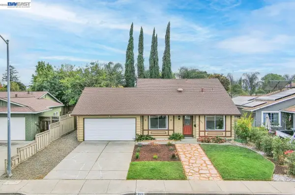 557 Alameda Dr, Livermore, CA 94551