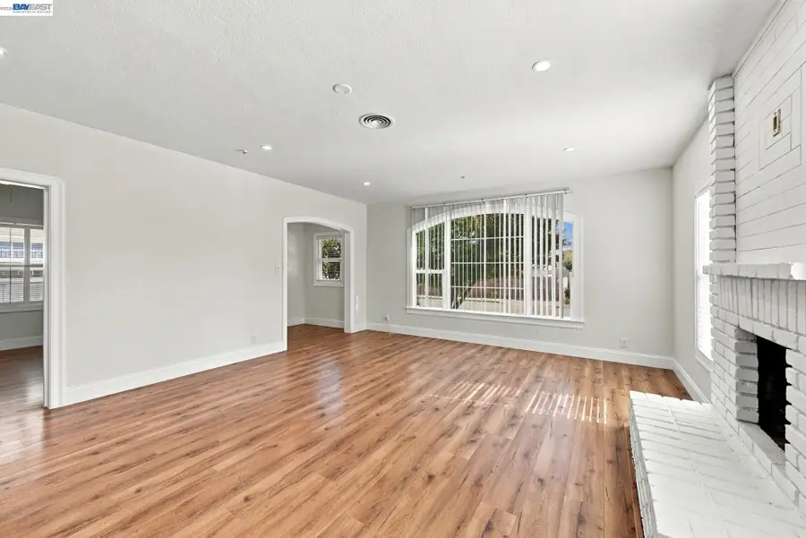31137 Brooklyn St, Union City, CA 94587 - #2