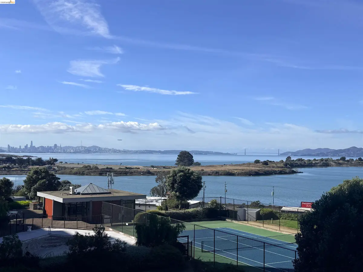 555 Pierce St #422, Albany, CA 94706 - #1