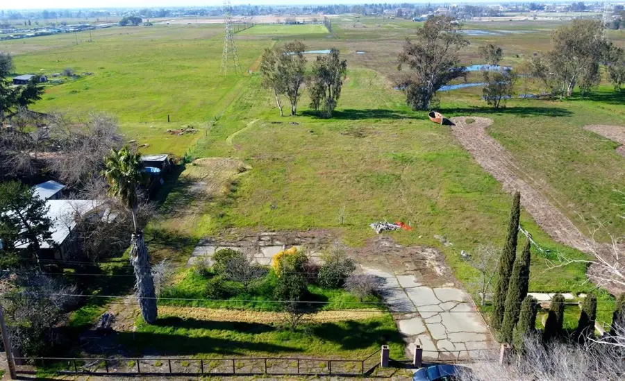 7304 Hedge Avenue, Sacramento, CA 95829 - #3