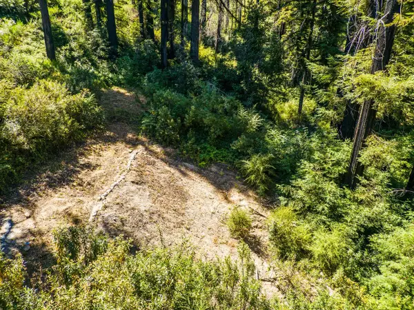 585 Robles Drive, Santa Cruz, CA 95060