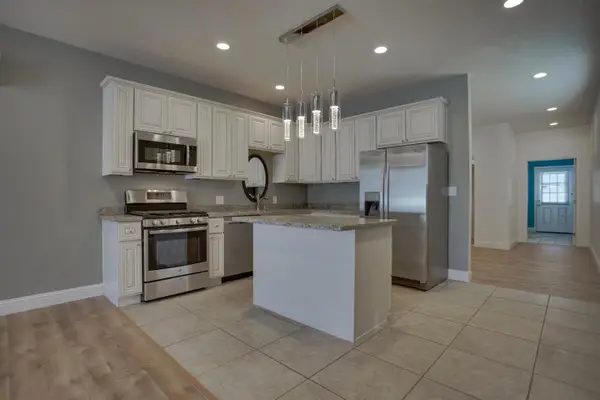 3012 4th Avenue, Sacramento, CA 95817