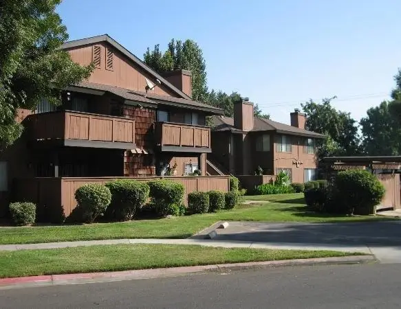 4860 E Lane Avenue #104, Fresno, CA 93727 - #1