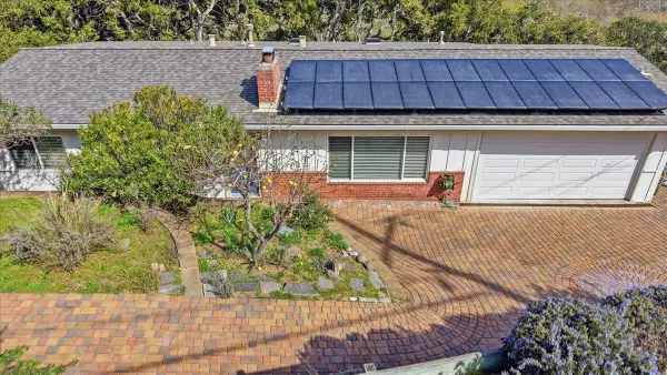 17 Los Encinos Drive, Del Rey Oaks, CA 93940