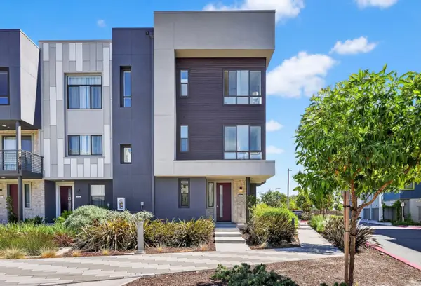 3891 Vanguard Common #1004, Fremont, CA 94538