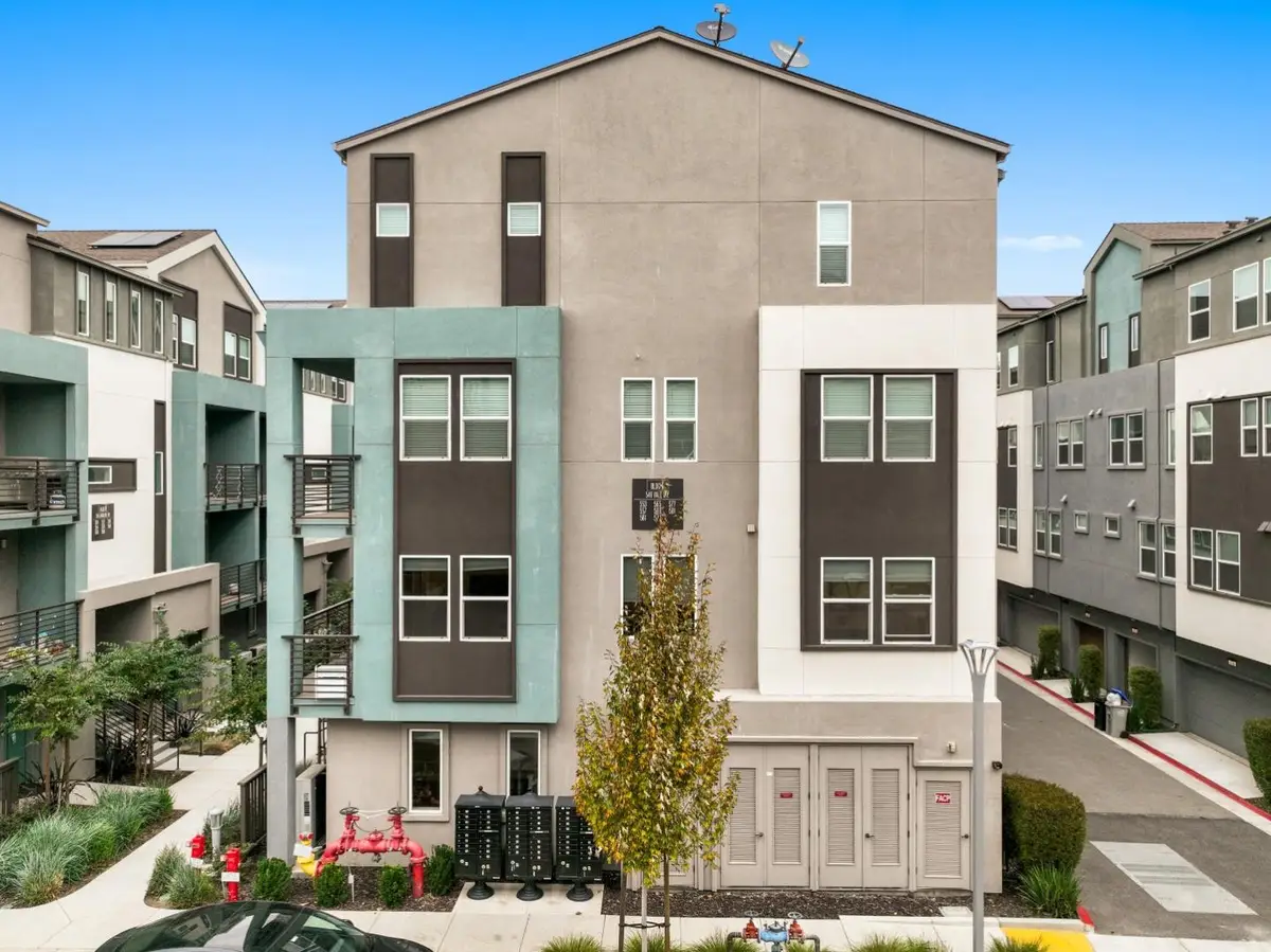 581 Yale Way, San Jose, CA 95117 - #1