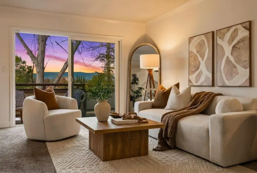 565 W Latimer Avenue, Campbell, CA 95008 - #2