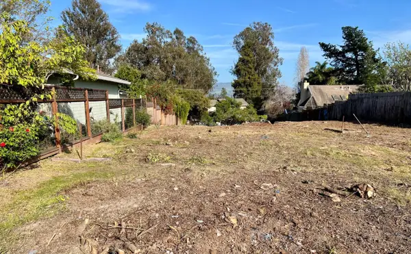 32 Crow Avenue, Watsonville, CA 95076