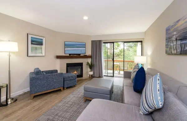 117 Seascape Resort Drive, Aptos, CA 95003