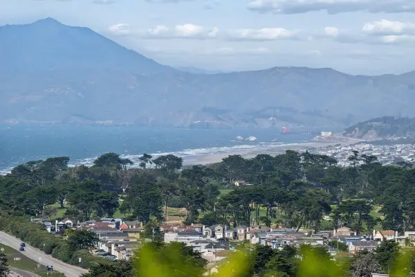 31 Avalon Drive, Daly City, CA 94015