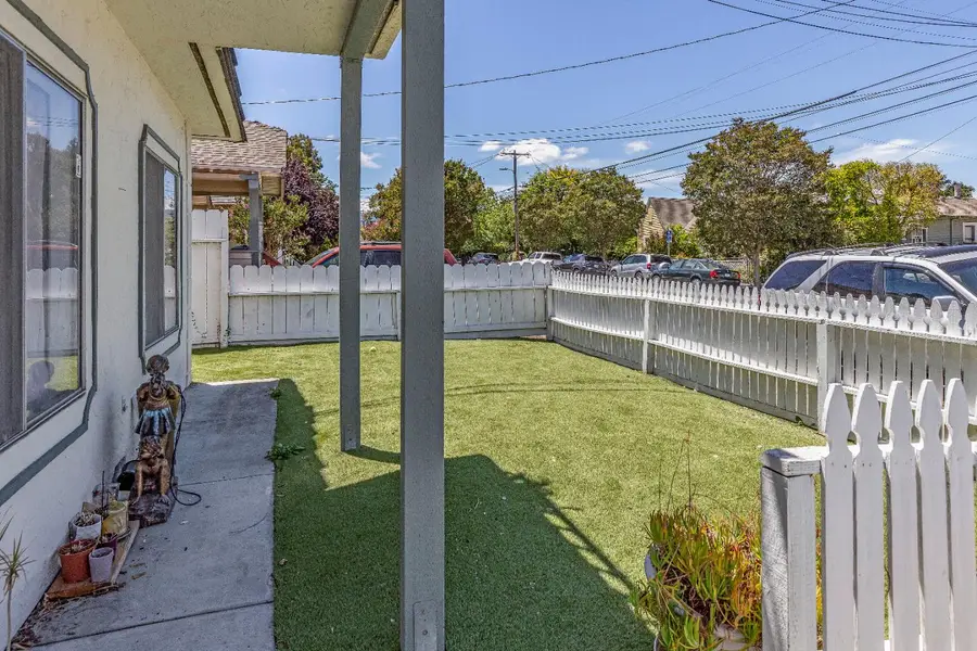 217 Madison Avenue, Redwood City, CA 94061 - #3