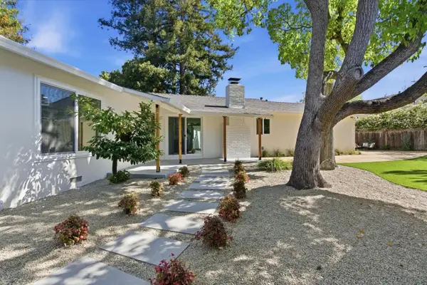 580 Green Manor Court, Palo Alto, CA 94301