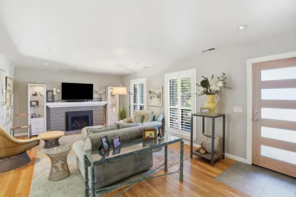 329 Stuart Avenue, Pacific Grove, CA 93950