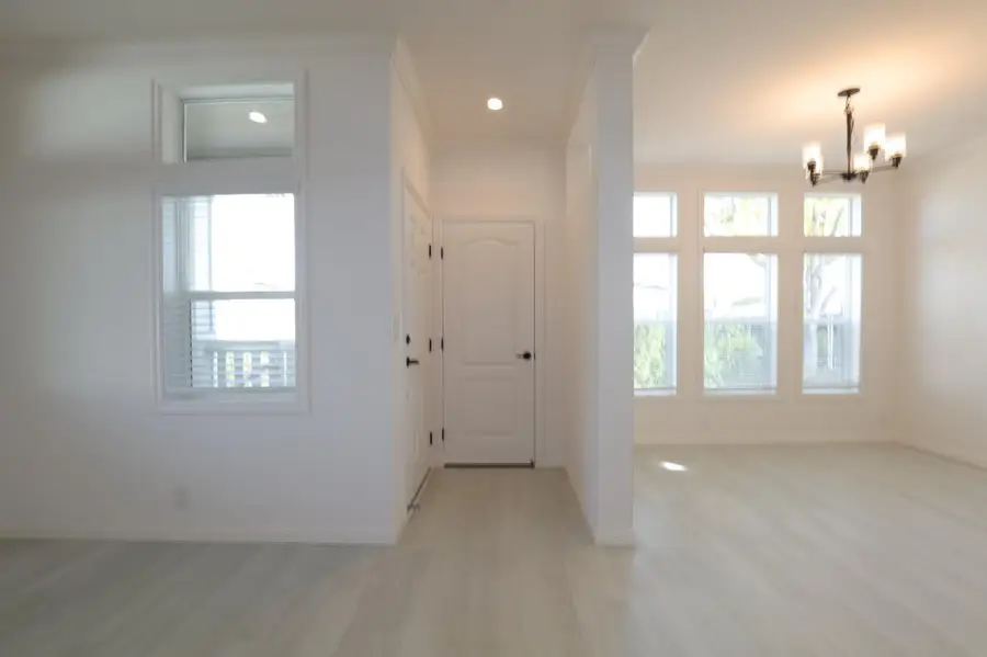 406 Los Encinos Avenue #406, San Jose, CA 95134 - #3