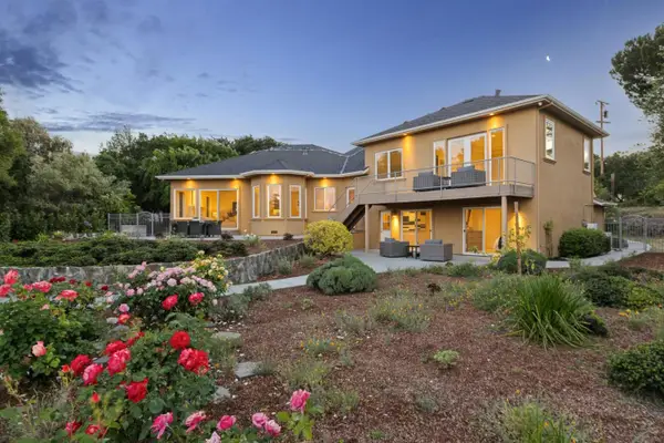 140 Ridgeway Road, Woodside, CA 94062