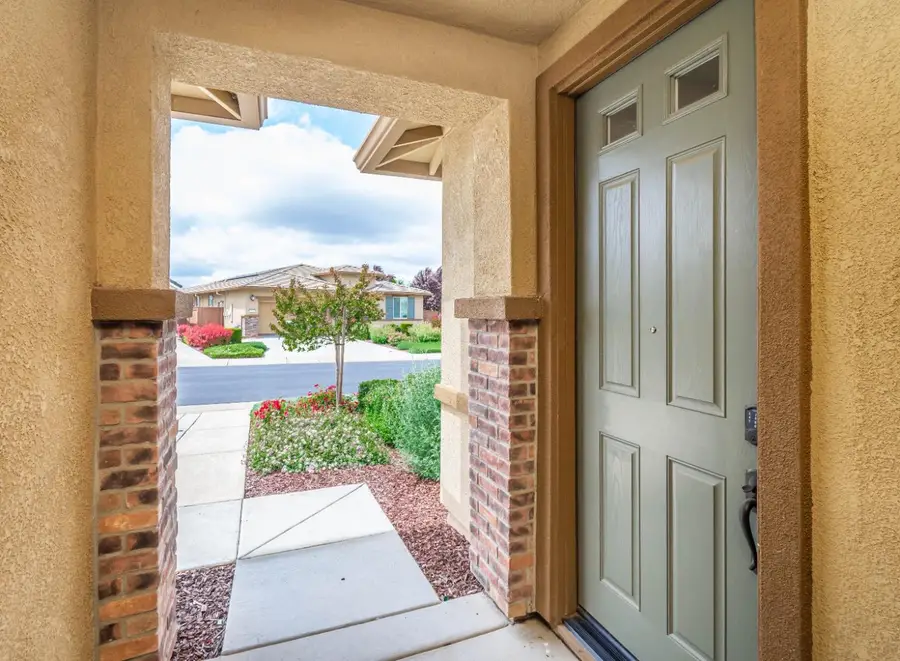9269 Red Thistle Court, Sacramento, CA 95829 - #2