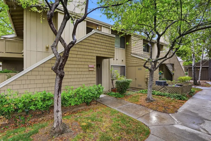 5697 Makati Circle #B, San Jose, CA 95123 - #3