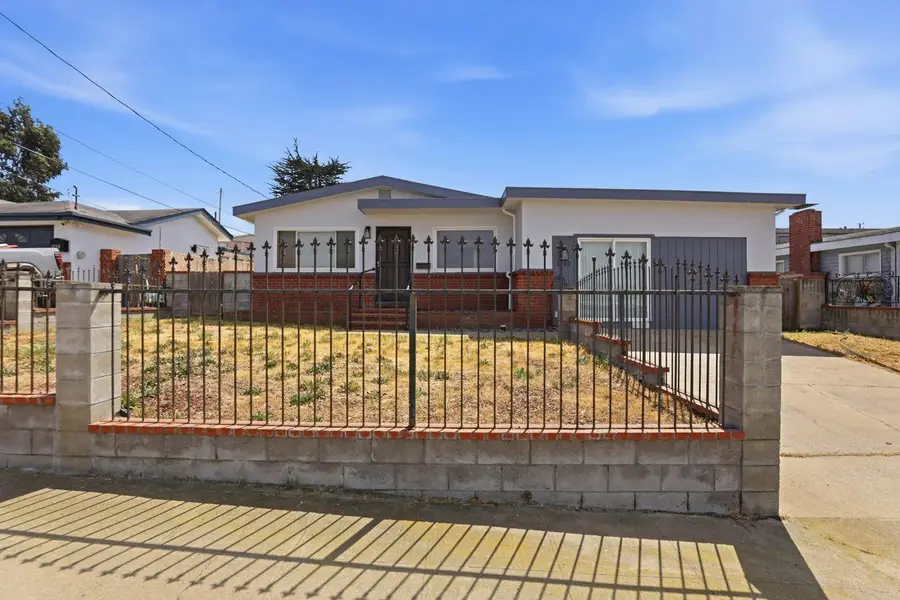 1140 Palm Avenue, Seaside, CA 93955 - #2