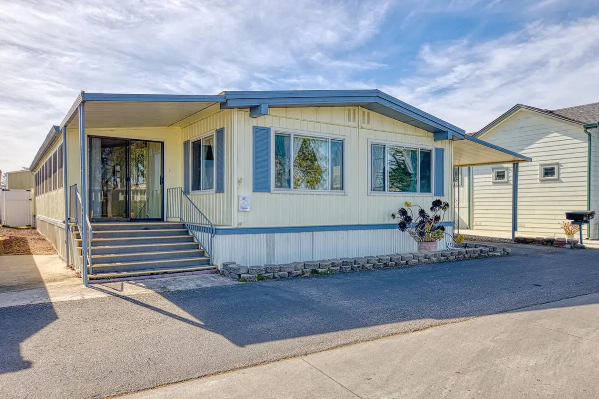 150 Kern #110, Salinas, CA 93905 - #1