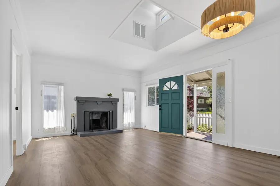 235 Chestnut Street, Pacific Grove, CA 93950 - #2