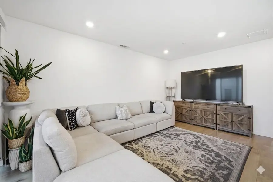 493 Cambridge Street, San Francisco, CA 94134 - #3