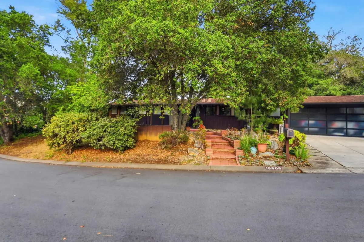 18600 Montpere Way, Saratoga, CA 95070 - #1