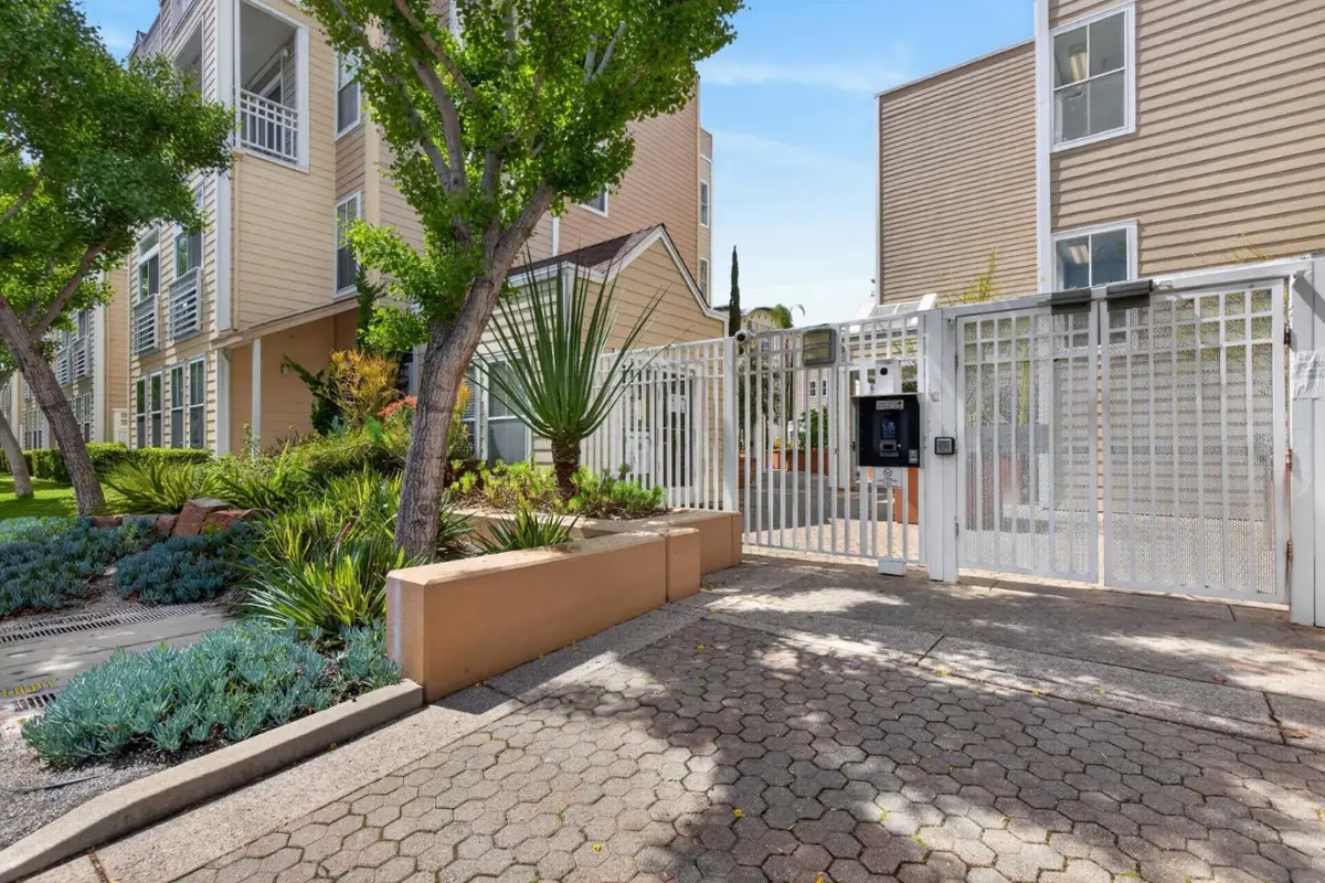 550 Ortega Avenue #A203, Mountain View, CA 94040 - #1