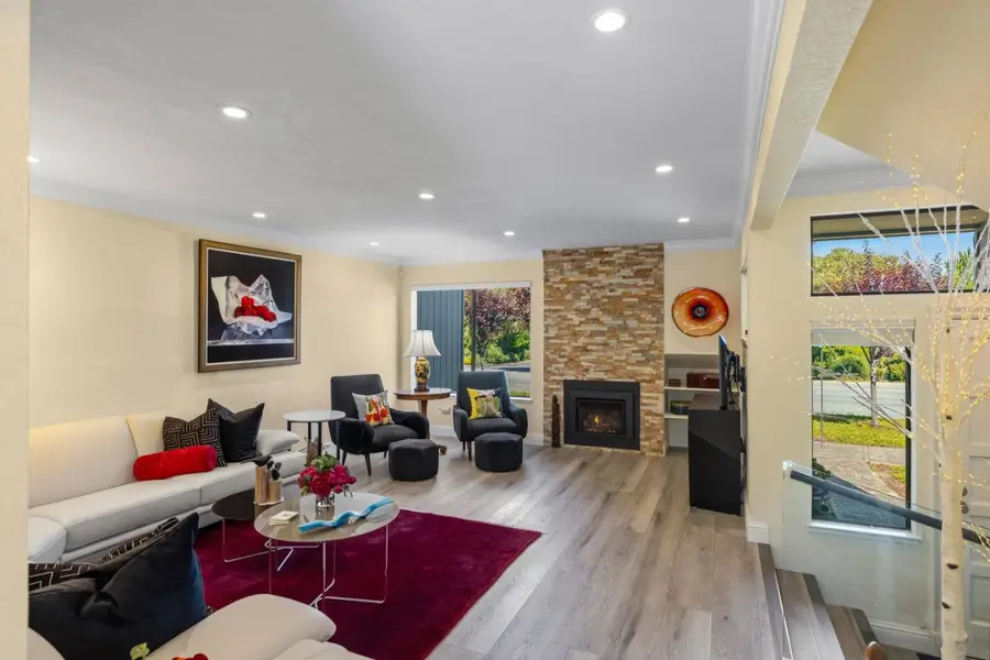 802 Brentwood Court, Pacific Grove, CA 93950 - #2