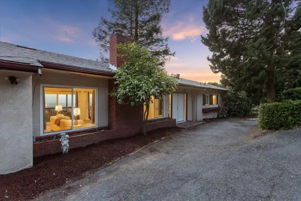 13901 Skyline Boulevard, Oakland, CA 94619