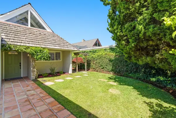 1038 E Evelyn Avenue, Sunnyvale, CA 94086