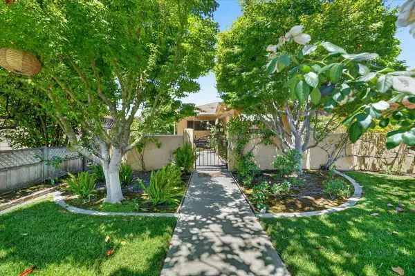 72 Henry Street, Hollister, CA 95023